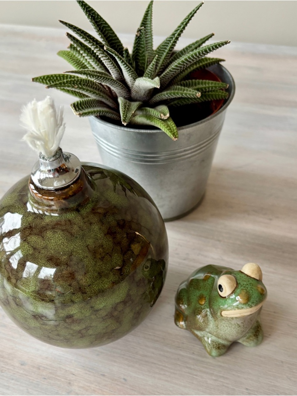 NWOT Green Glazed Ceramic Frog Oil Lamp. Decorative Accent. NEW ❤️